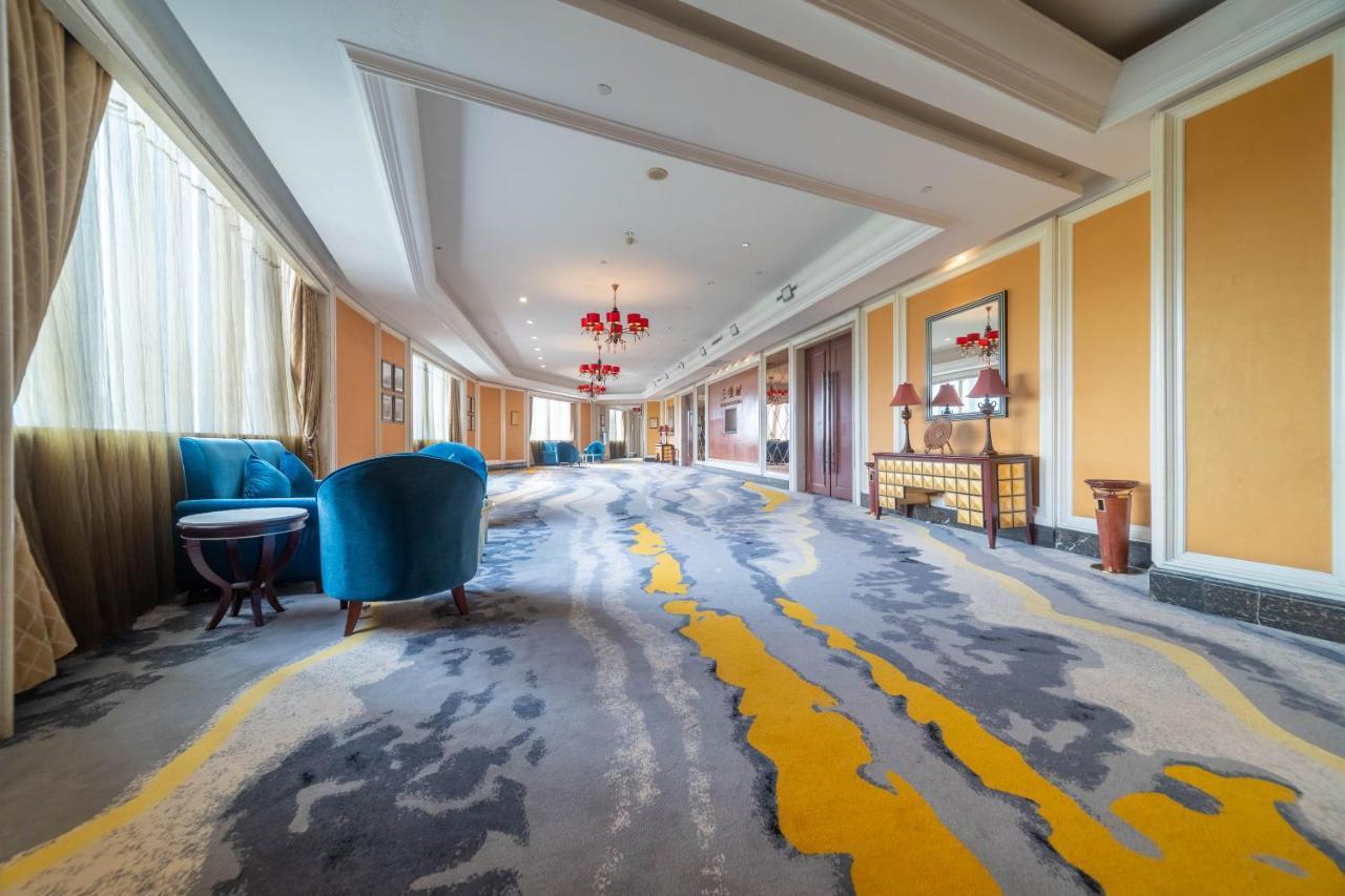 Ramada Yichang Hotel Dış mekan fotoğraf