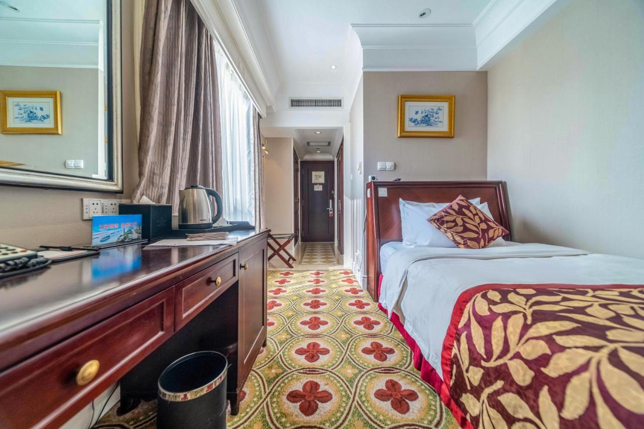 Ramada Yichang Hotel Dış mekan fotoğraf