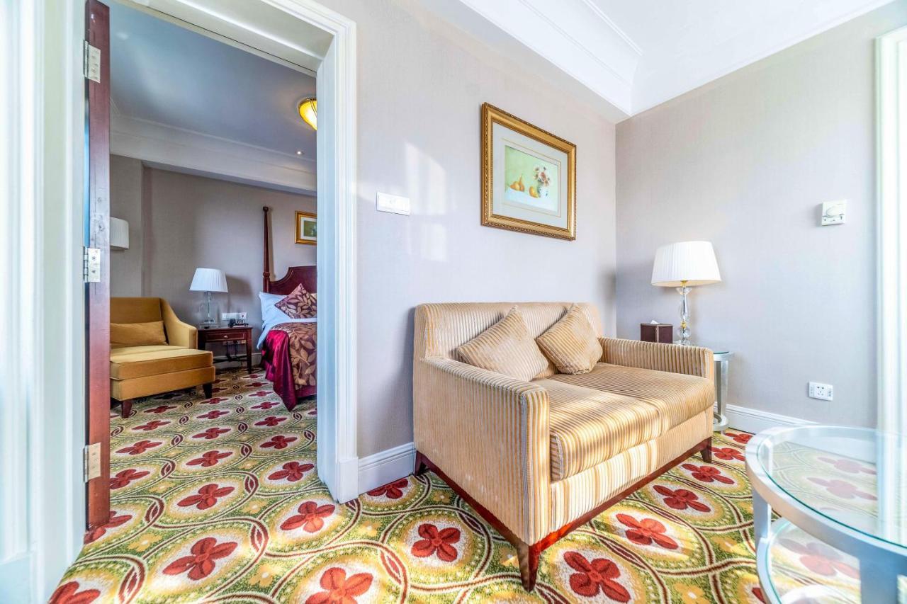 Ramada Yichang Hotel Dış mekan fotoğraf
