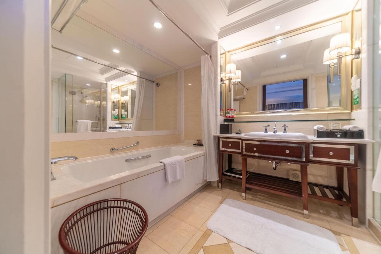 Ramada Yichang Hotel Dış mekan fotoğraf