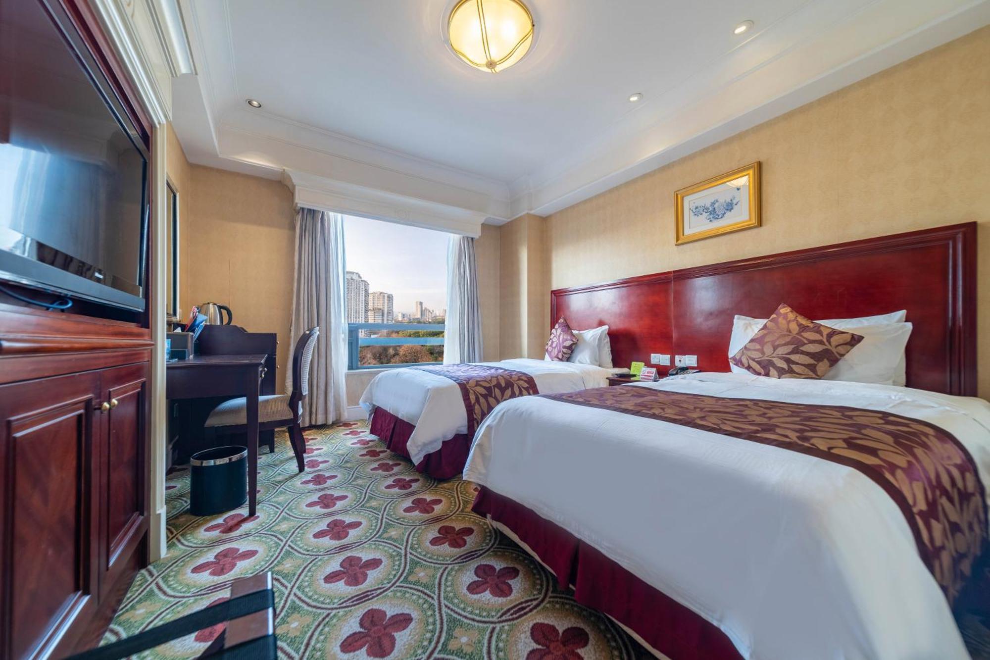 Ramada Yichang Hotel Dış mekan fotoğraf